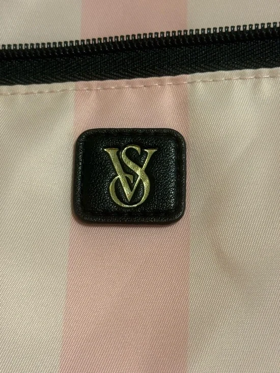 Victorias Secret Heritage Stripe Tote EUC. - Picture 9 of 12